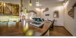 Отель Wine Cellar Boutique Apartment  Будапешт